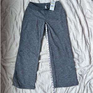 Women’s under Armour workout pants
